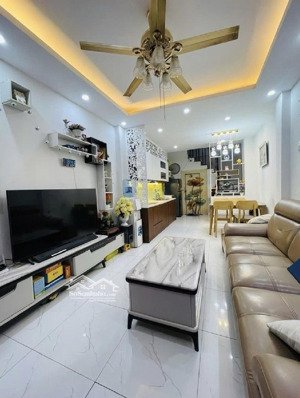 trung tâm vạn phúc hà đông nhà - 31m²-5 tầng -7.18 tỷ nhà đẹp chủ cần bán gấp