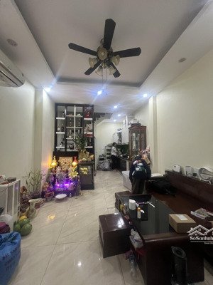 hiếm khu ngọc thuỵ - 5,9 tỷ nhà 5 tầng mới ô tô đỗ cổng