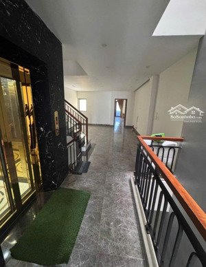 tòa 6 tầng siêu phẩm nguyễn hữu thọ bán nhanh