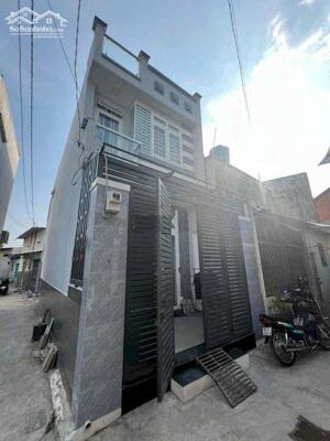 BÁN NHÀ NGUYỄN VĂN QUÁ, 4x13m, GẦN CHỢ CẦU