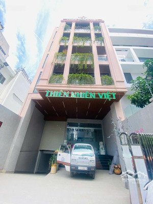 cho thuê tòa nhà mt đường sông nhuệ, khu sân bay. dt: 8x23m. hầm - 6 tầng. sàn trống suốt