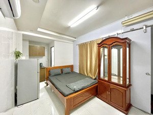 trống sẵn căn phòng full nội thất - zá tốt ở ngay chân cầu sài gòn - an khánh q2