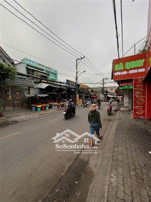 nhà bán bình tân vị trí đẹp có dòng tiền sẵn