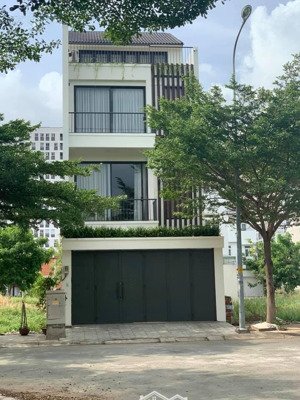 lô 6x20m đường lớn 20m- gần chợ- chung cư- cách global city hơn 1km giá đầu tư