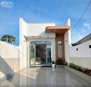 BÁN NHÀ MỚI ĐẸP P. TÂN HIỆP, GẦN CẦU SẬP, SÂN VẬN ĐỘNG CHỈ 2,45 TỶ