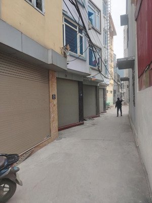 bán nhà phố thanh đàm : mặt ngõ thông - xây độc lập - gần ô tô - gần trường cấp 1 - giá chỉ 6.5 tỷ