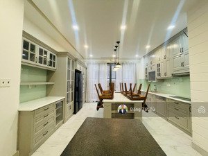 nhà phố lakeview city cần bán, nhà đã hoàn thiện nội thất đẹp giá 21 tỷ. lh: 