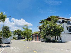 lô biệt thự đường số 1 rộng 16met kđt mỹ gia gói 2 chỉ 50tr/m2 bao ép cọc. lh 