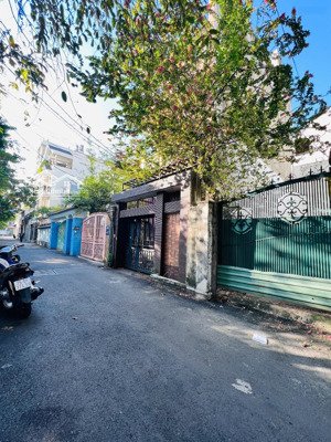 đất xây biệt thự - trần hưng đạo ngay mũi tàu (7.8mx13m, 101m2) hẻm nhựa xe hơi