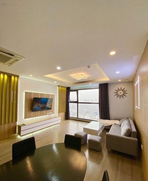 chính chủ cho thuê căn 3n 115m2 full đồ view thoáng,có slot ôtô dưới hầm vào ở luôn lh 