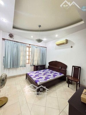 mặt tiền 4 tầng đường trần thị ngôi, phường 4, quận 8