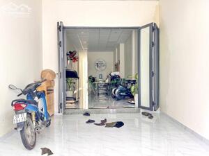 Nhà mặt tiền kinh doanh chợ Linh Xuân - 100m2 - Kinh doanh đa ngành nghề - Chỉ hơn 6 Đồng