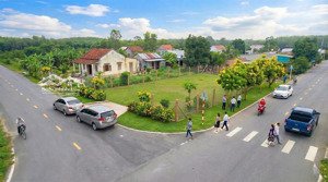 tôi chính chủ bán gấp lô đất 2 mặt tiền nhựa 8m, 237m2(101m2 thổ cư), mong gặp được gặp khách ok