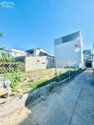 Bán lô đất 112.7m2 ở Vĩnh Thái cách đường Thái Thông chỉ 50m , Gần Chợ Vĩnh Thái.