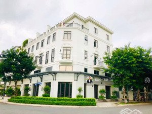 cần chính chủ cần chuyển nhượng shophous căn góc hai mặt tiền lakeview city giá 36.5 tỷ