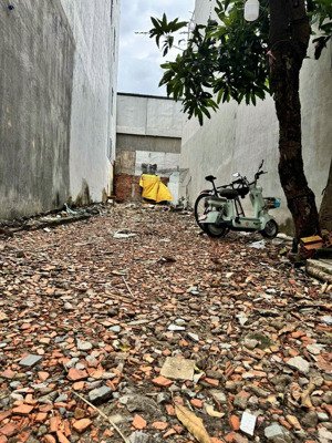 bán đất khu tên lửa chợ bình trị đông q.bình tân dt:ngang 4m nở 8m dài 23m hẻm 6m chỉ 6 tỷ xíu xíu