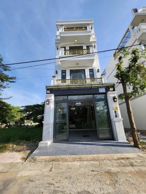 bán nhà 80mv đường đào tông nguyên, nhà bè. lhe gặp ti để xem nhà và tl với chủ.