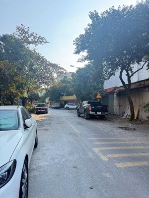 80m mặt phố chính trung trâu quỳ gia lâm, đường 15m vỉa hè kinh doanh,