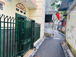 bán nhà 3 tầng dân xây chắc chắn tại lê xá, đông anh. 800m tới triển lãm quốc gia, cầu đông trù