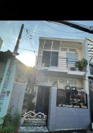 nhà 1 trệt 1 lửng, gần đh sư phạm kỹ thuật, giá 4,1tỷ. hẻm xe hơi.