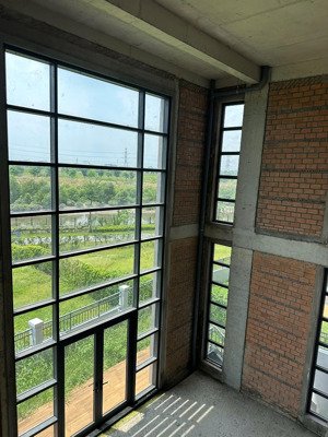 nhượng villa vip sổ 900m2. gs metrocity nhà bè (zeitgeist nhà bè),dt sử dụng đến 1900m2, giá inbox