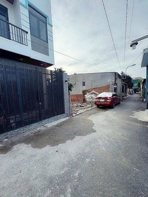 bán lô đất hẻm đường nguyễn văn tăng p. long thạnh mỹ q9 ( cũ) 67m2 thổ cư chỉ 3ty hơn