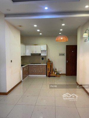 căn hộ 97m2-3pn-2wc c/c era town quận 7 cho thuê chỉ 11tr/tháng. lh: 