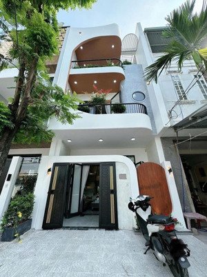 nhà 1 trệt 2 lầu thới hòa -bến cát giá chỉ 2 tỷ 150 - sổ hồng riêng