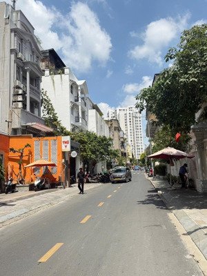 bán nhà 2 mt đặng dung p.tân định q1, dt 21x28m cn 568m2 giá 250 tỷ