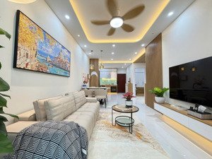 bán siêu phẩm cc sky garden 1 - dt: 71m2 - 2pn + 1wc. có sẵn hđt 21tr/tháng đến 12/2026 giá 5,69 tỷ