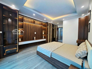 6 tầng thang máy full nội thất cao cấp nhà mới tinh vị trí đỉnh ba bước ra hồ tây