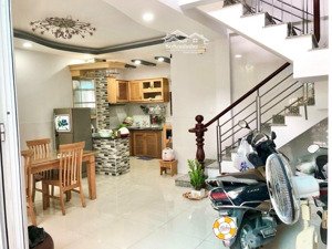 nhà hẻm /1 khu dân cư hiện hữu - 4 tầng btct - 5 phòng ngủ -4wc - dòng tiền cho thuê mỗi tháng