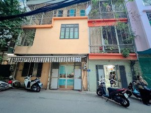 cần bán mảnh đất 91m2 , mặt tiền 10m gần hồ văn chương đống đa , sổ nở hậu nhẹ