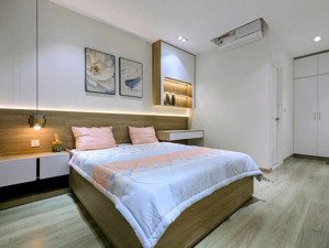 chính chủ cần bán nhanh căn hộ dockland dt 96m2, 2pn, 2wc, giá 5ty5 căn góc nhà đẹp 
