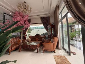 bán biệt thự kdt phước long a đối diện công viên , sổ hoàn công rất đẹp