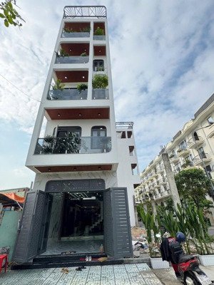 bán nhà mặt phố ở thạnh lộc 16, 8,42 tỷ, 60m2, 4pn, 5wc, 4 tầng, q12, hcm