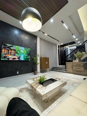 chào bán nhà 3 tầng, 3 mê, 81m2 , cách đường điện biên phủ 30m.