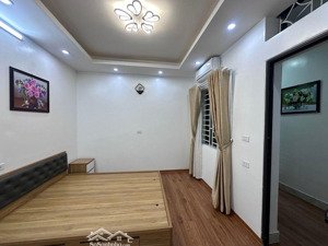35m² trần khát chân, ngõ nông, nhà rộng 3pn khép kín