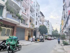 bán nhà 6 tầng, thang máy, nguyễn gia trí nối dài, chdv 65tr/tháng, hxh 6m, ngay dh hutech