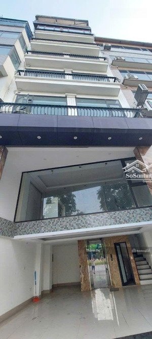 cho thuê nhà nguyên căn mặt phố kinh doanh, 7 tầng thang máy thông sàn hồng tiến , long biên giá 32