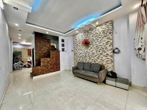 giáp quận 1 - nguyễn hữu cảnh, bình thạnh - 46m2 (4 x 11.6) a4 - nhà đúc btct