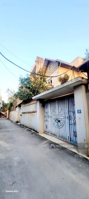 bán biệt thự phố nghi tàm, diện tích 171m2 x 3 tầng, mặt tiền 10m, gara ô tô, giá chào 13,6 tỷ