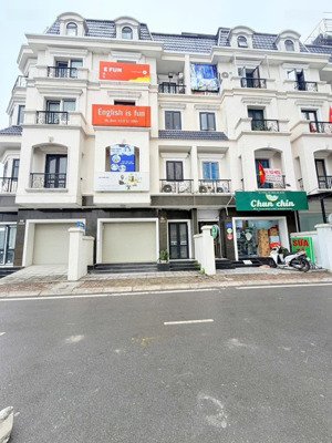 bán liền kề giáp đấu giá mậu lương-83m-5tầng-kinh doanh-phân lô vỉa hè chủ mót bán rẻ hơn kv 4 tỷ