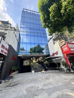 bán toà nhà cmt8 . p. bến thành quận 1 - dt 10x25m - hầm - 8 tầng - hđt 520 triệu - giá 150 tỷ