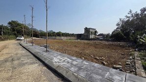 đất mt 8m, dt 180m2 ngay mặt ql hcm, cạnh cổng khách sạn utopia