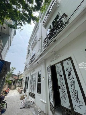 bán nhà 30m2 giá 2tỷ800 ô tô gần, từ đại học đại nam di chuyển 5 phút thiết kế đẹp không quy hoạch