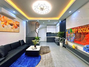 mới ! yên hòa, lô góc, ngõ thông ba gác, ở / kinh doanh, tặng nội thất, 4pn, sân trước nhà thoáng