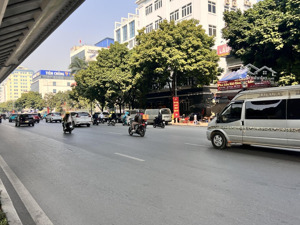 chính chủ bán gấp nhà mặt phố trường chinh, sổ đỏ 391m2 lô góc, kinh doanh đa dạng, đường lớn 20m