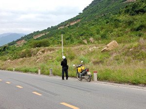 đất mặt tiền tỉnh lộ 3, xã suối tân, cam lâm (gần kcn trảng é). dt 5844m2, ngang 30m. chỉ 1,1tr/m2