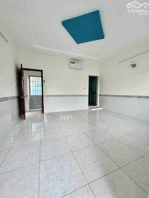 nhà thống nhất - 2.5 tỷ, dt 36m2, nhà mới vào ở ngay, shr chính chủ.